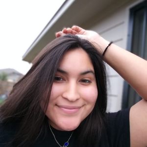 Meet your Posher, Briana